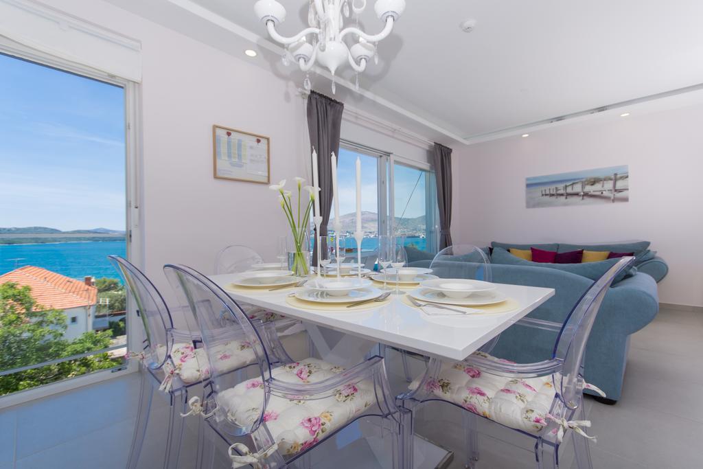 Apartments Soho Trogir Oda fotoğraf