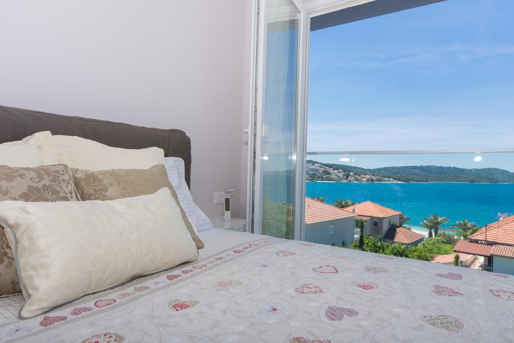Apartments Soho Trogir Oda fotoğraf